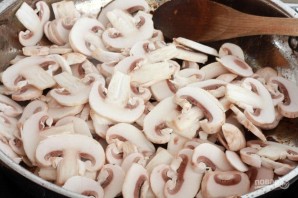 Мясо с грибами с сливочном соусе - фото шаг 8